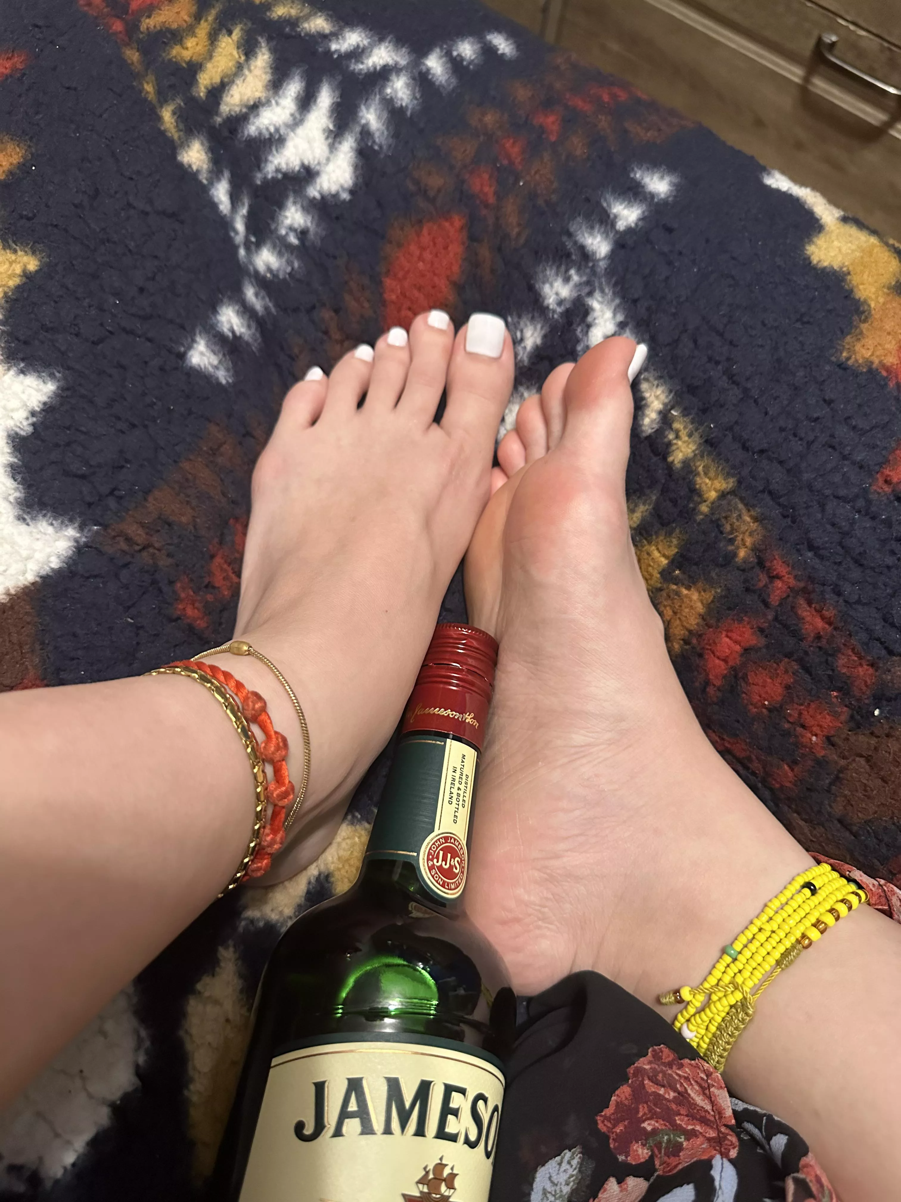 Drunk feet (oc)
