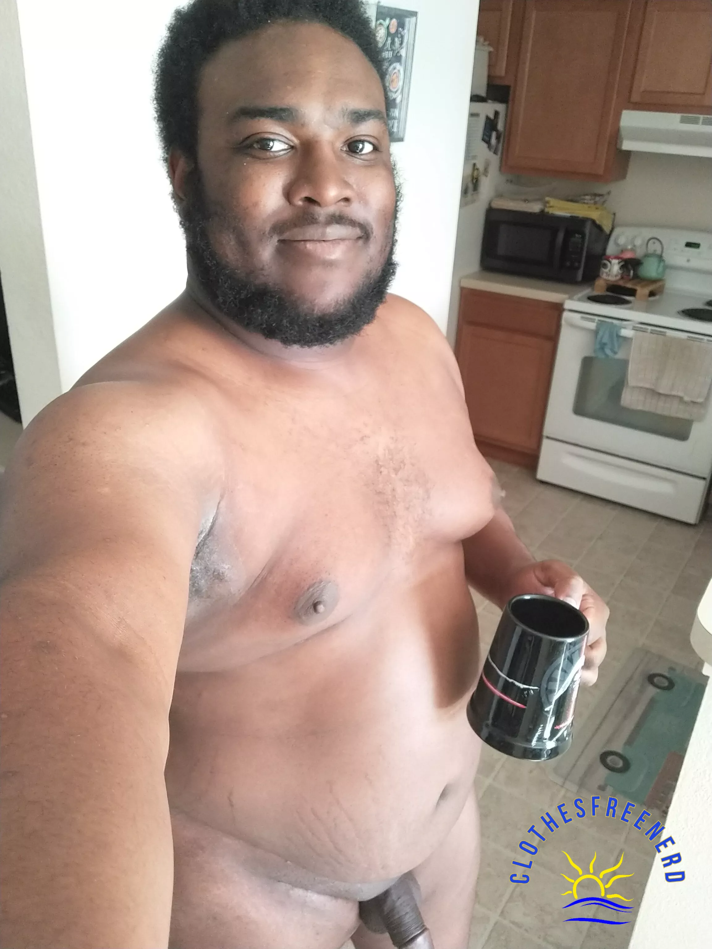 Happy Saturday! Starting it up and getting it going this morning! Hope nothing but peace and positivity for your weekend ahead ✌🏿😎