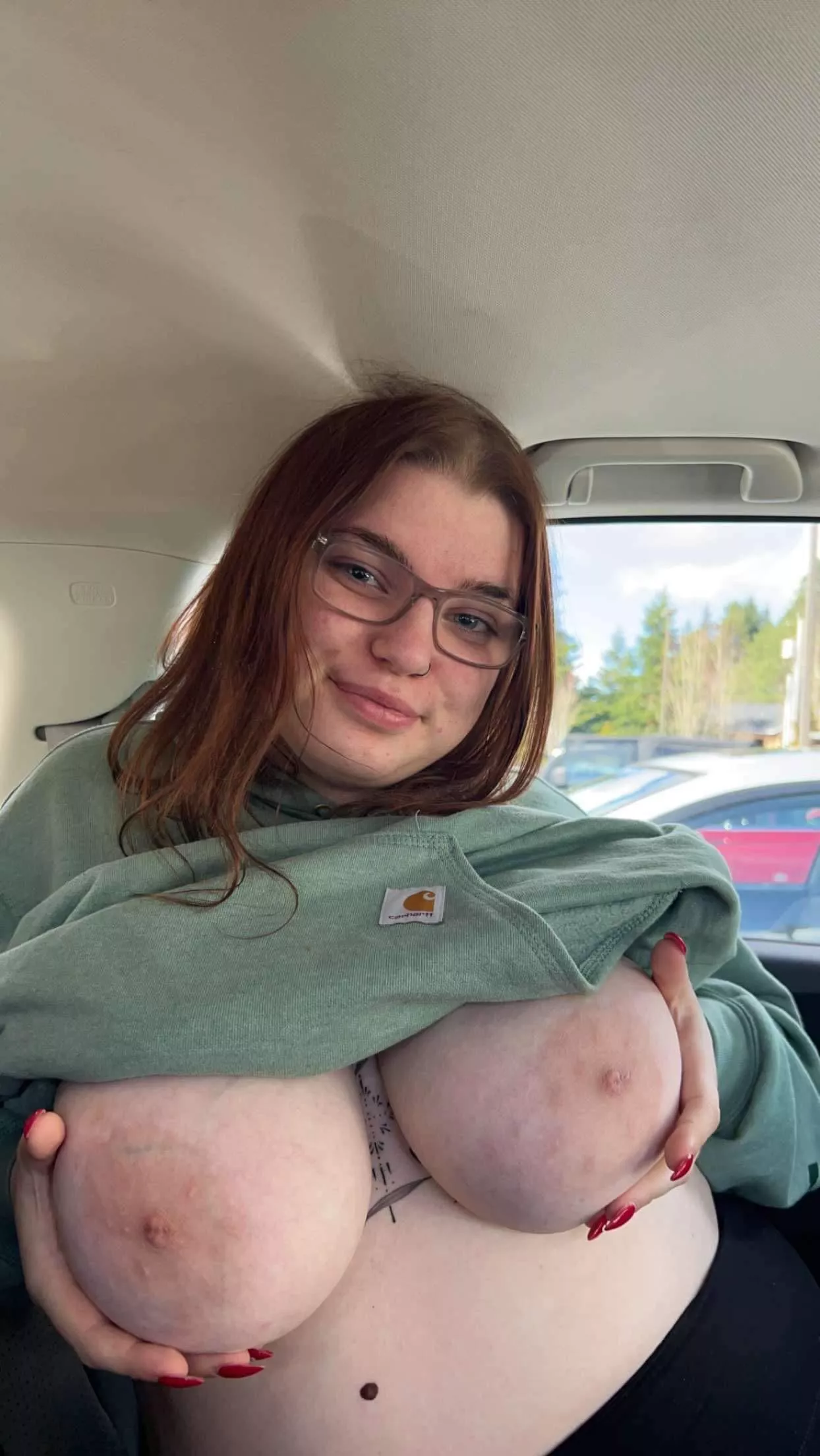 hi to my 3 fans here :)