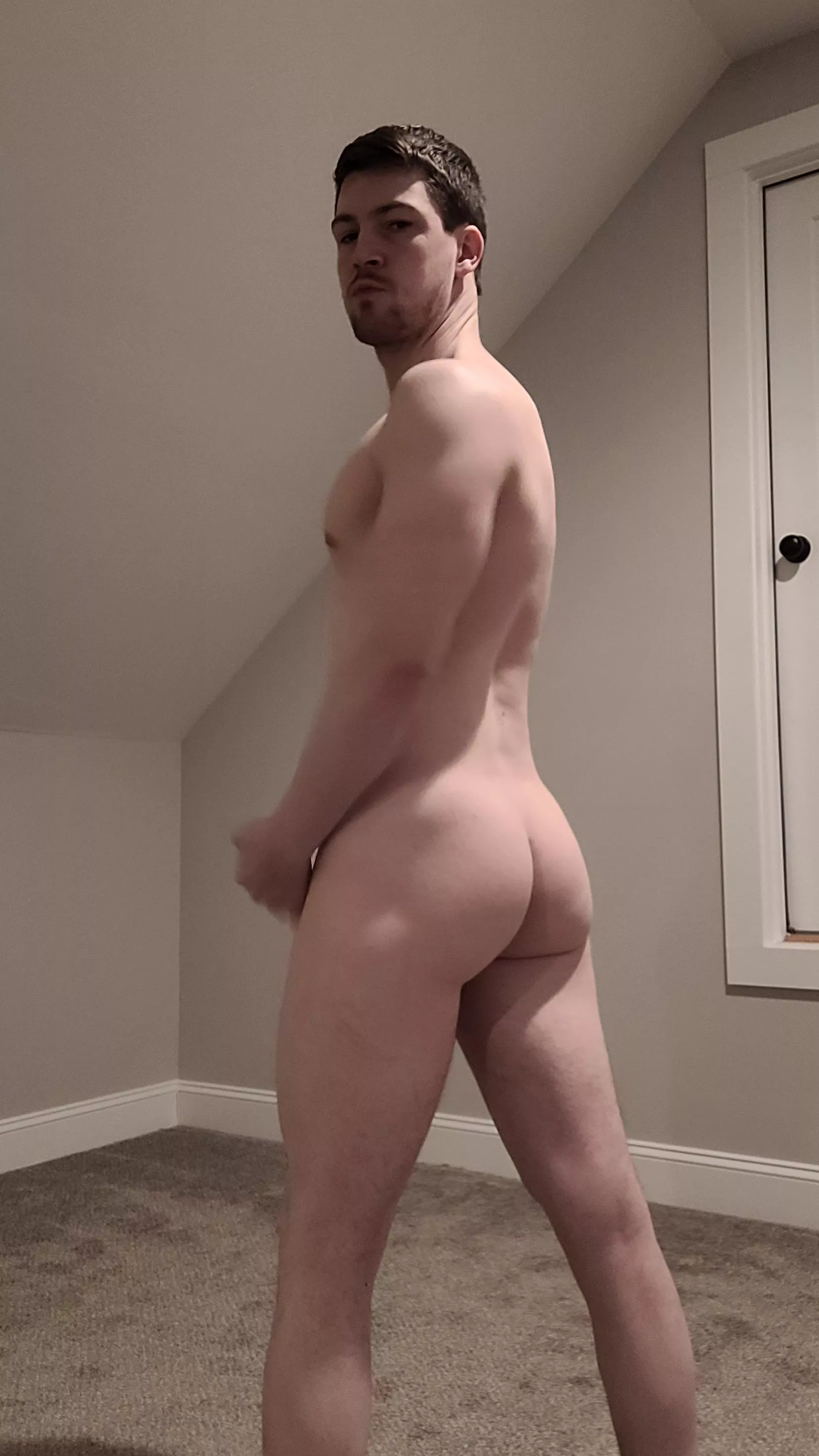 How I look mid-stride in the nude 😉