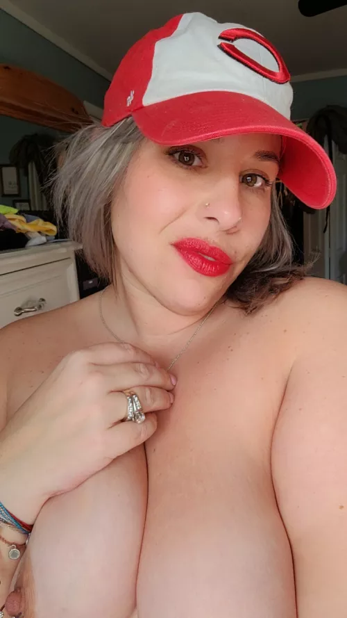 If you seen me at the ballgame would you say HI