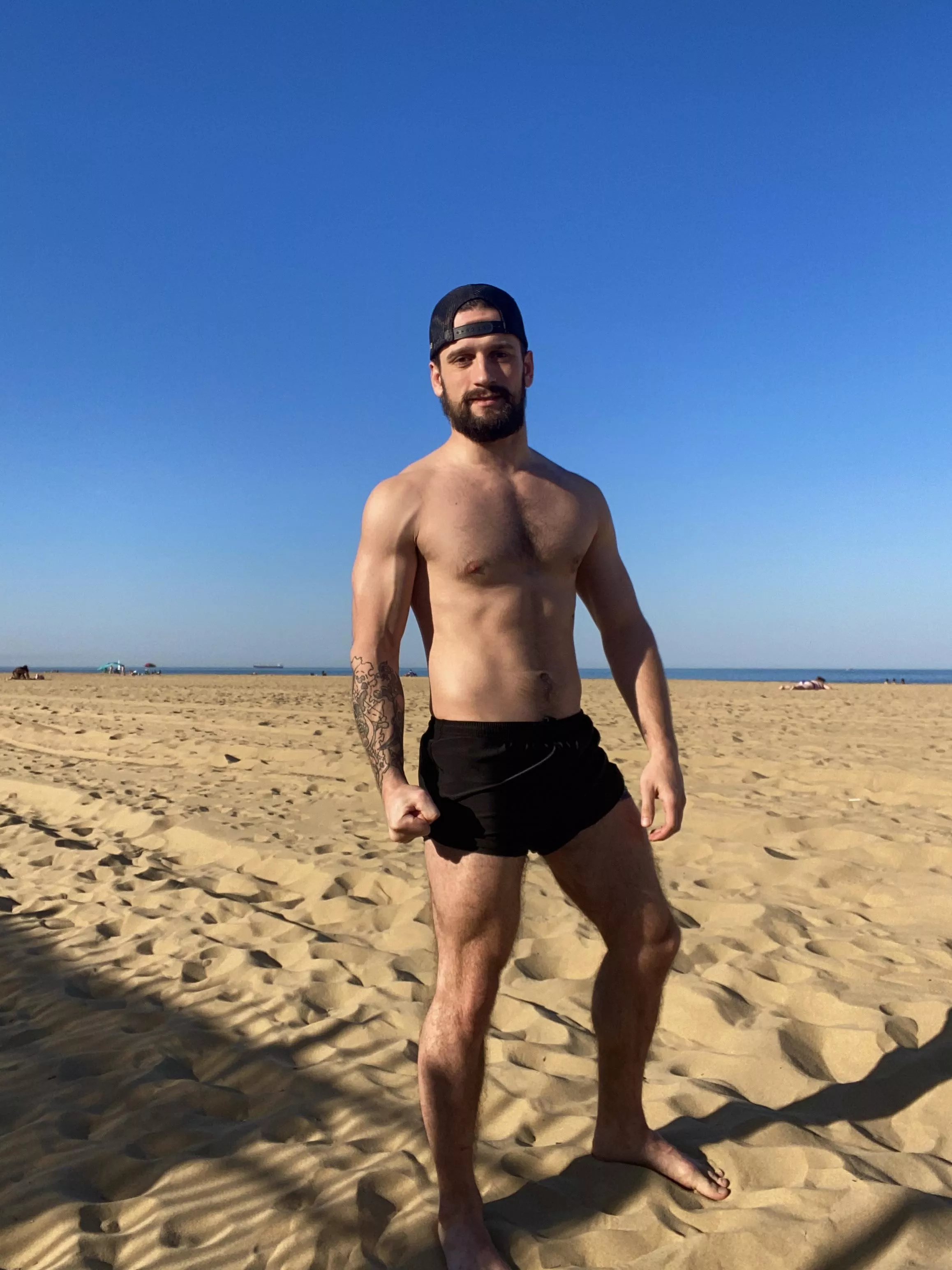 [M] Got a slight pump at the beach