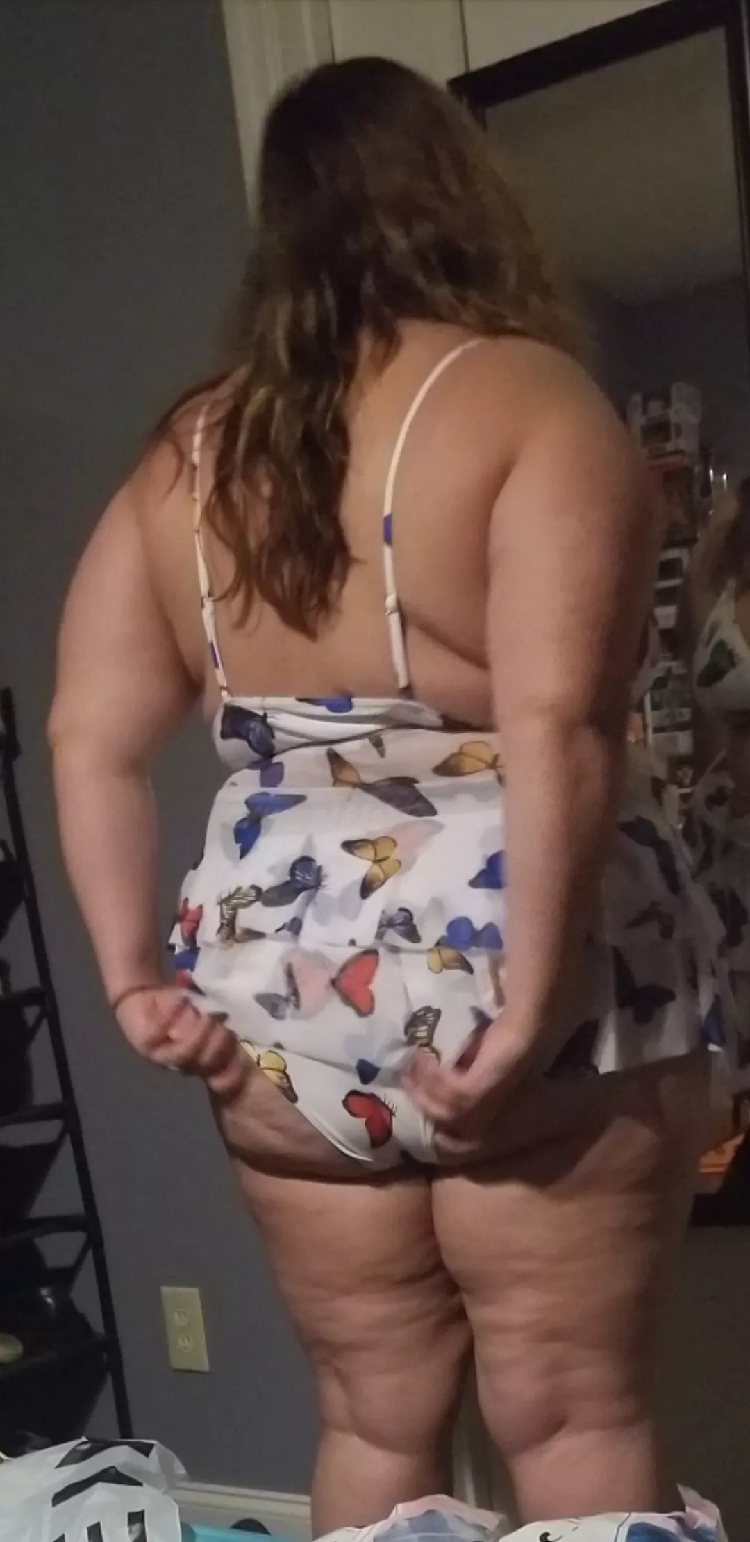 My booty loves eating up these bikini bottoms 🙈