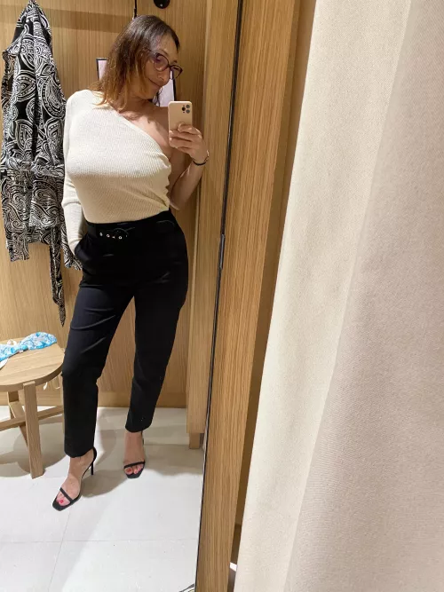 Naughty time in changing room…Hot mature