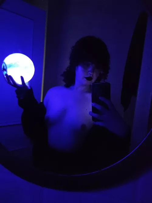 Not a witch but I'll make you my bitch (consensually of course) ✨