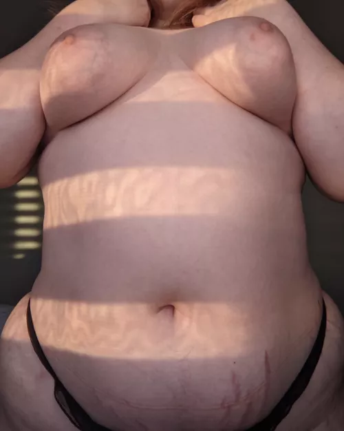 Suns out... Tits out?