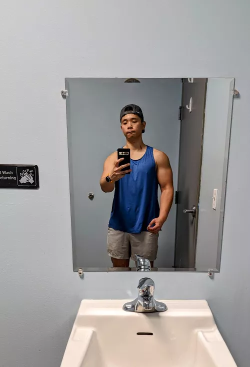 Tank top season 😈