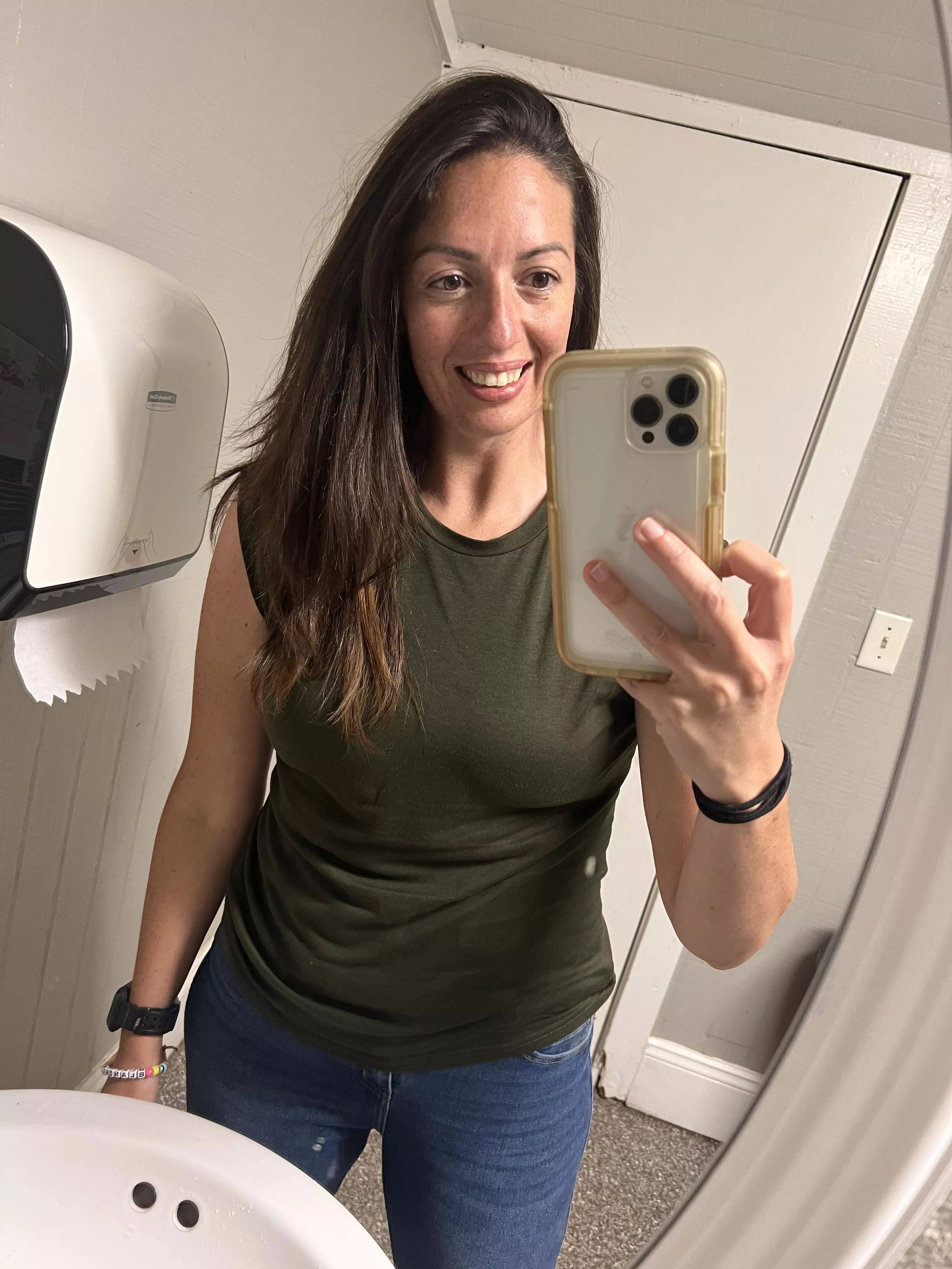 wanna have a zoo day with meeee? 🦒🦓🐊