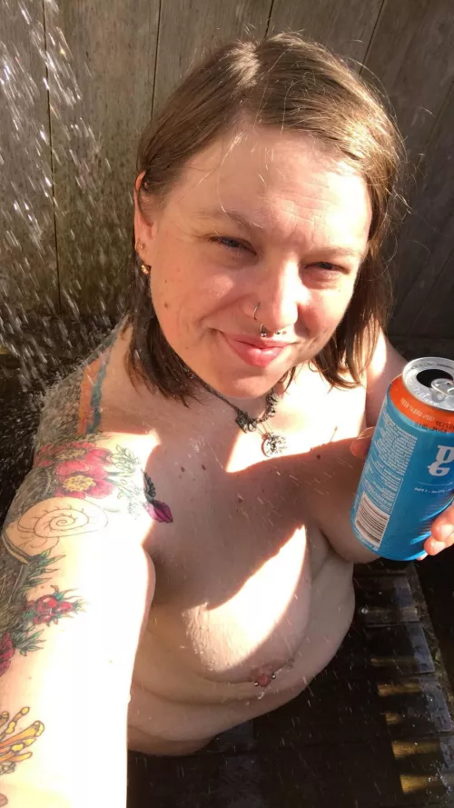 Who else has an outdoor shower