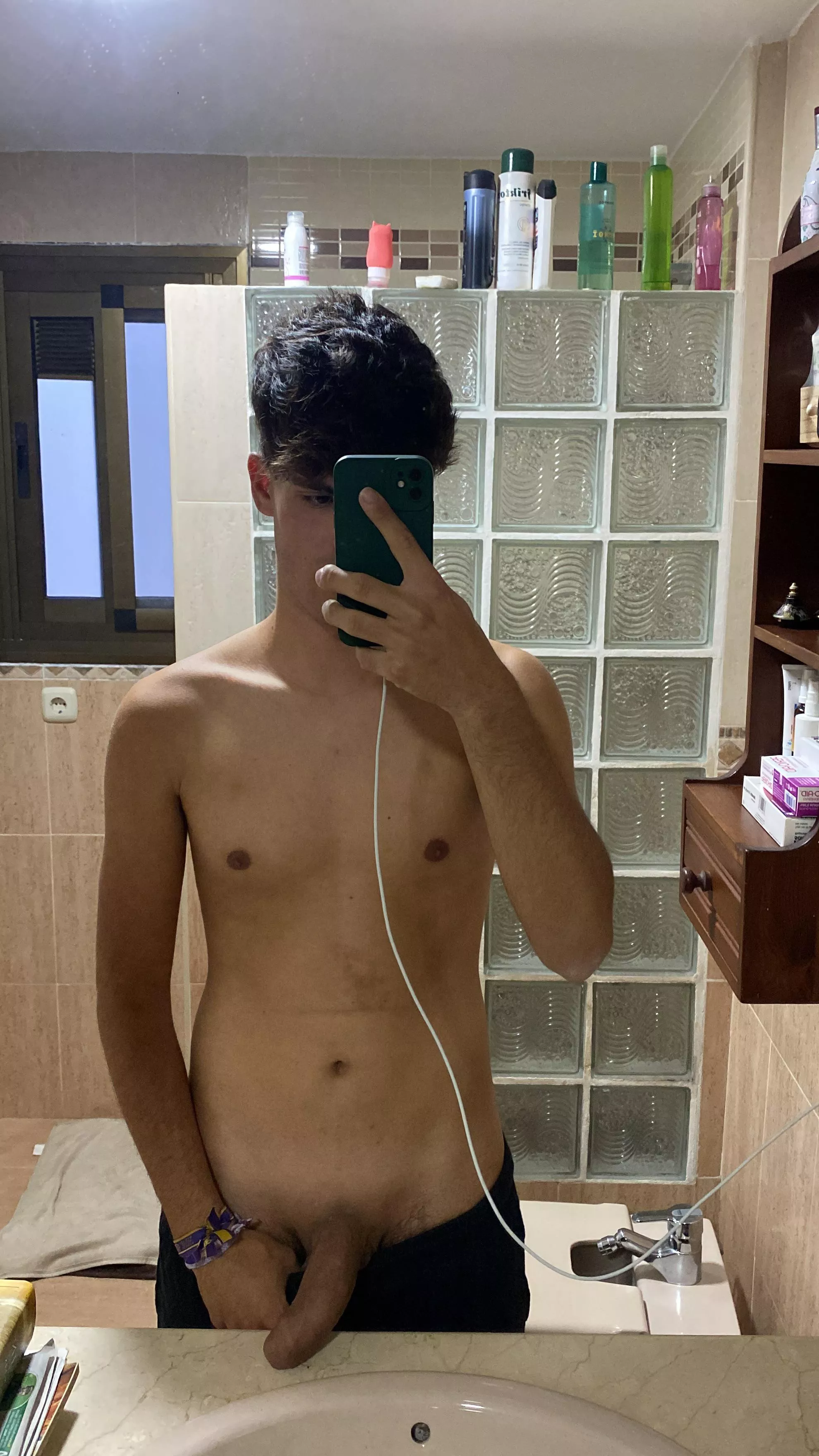 18 m looking for hot truth or dare, sc: manualmagro19