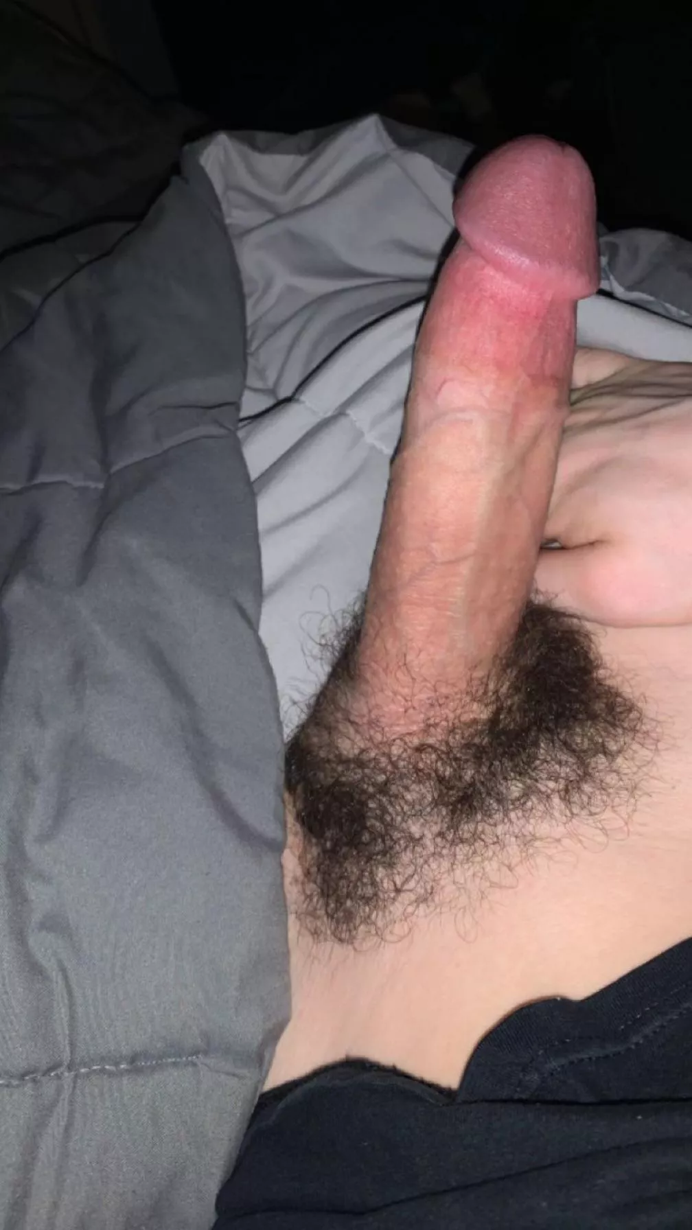 18 straight can any bottoms help me bust this nut msgg me