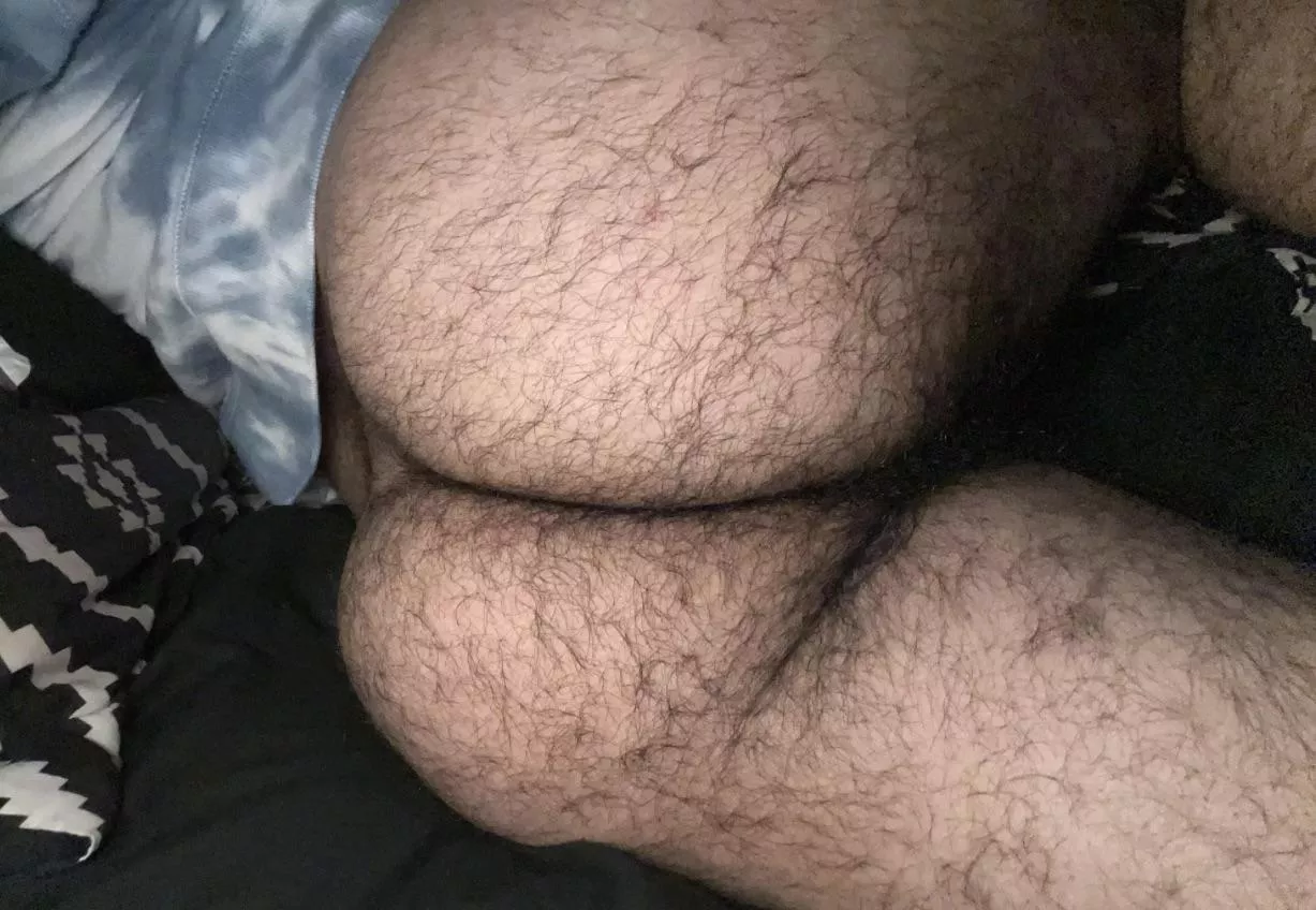 19 Arab hairy bottom looking for a fit man I am into everything Snap:lutious23