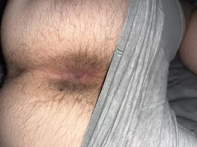 [21] Come use this hole