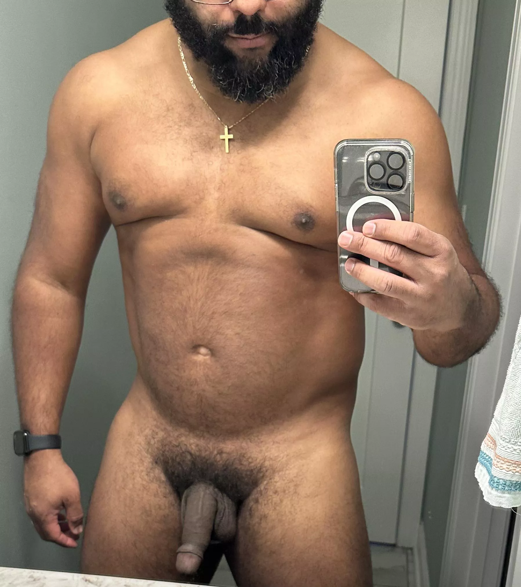 (40) It’s too hot for clothes but please do come in