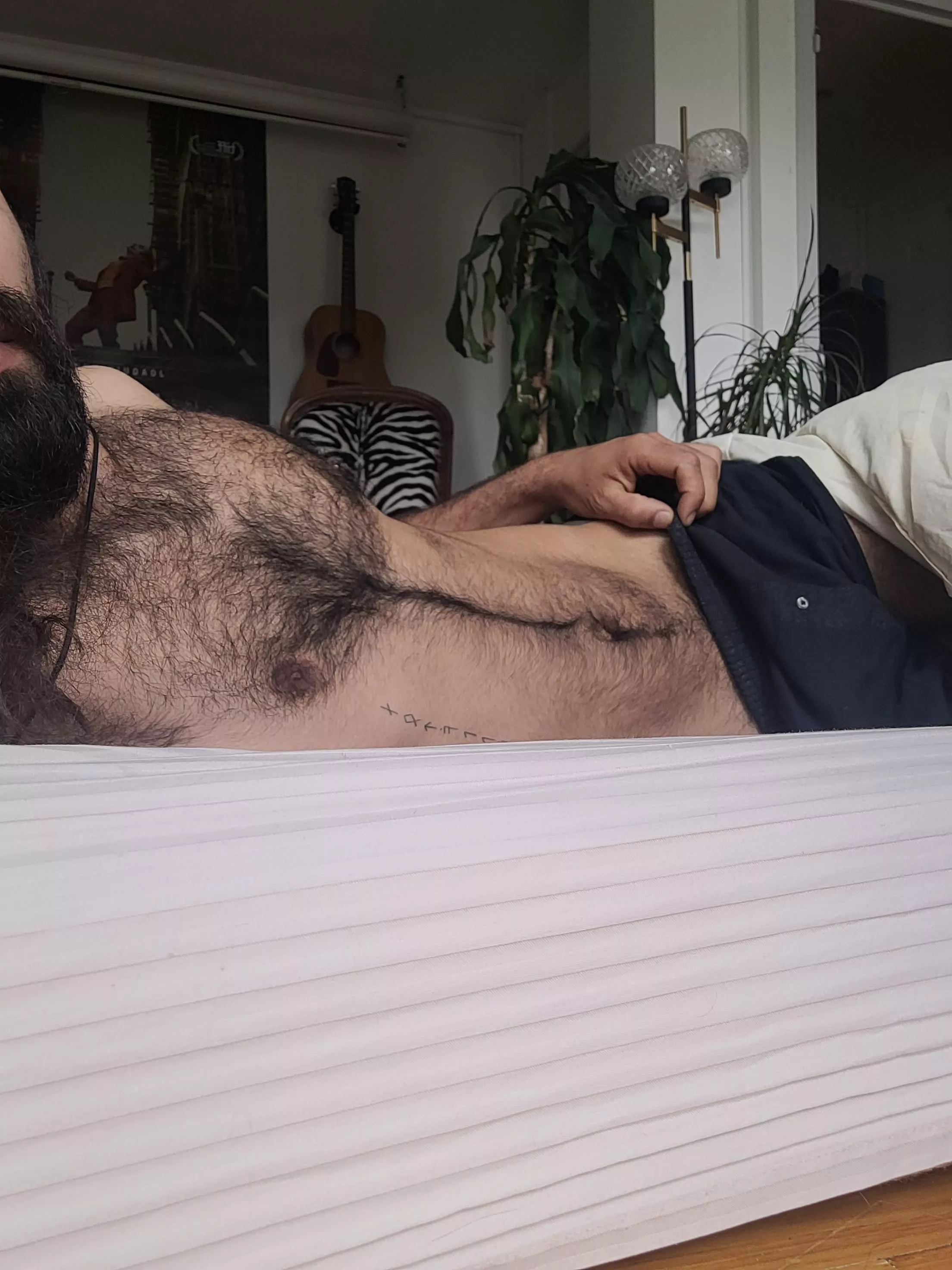 Am I hairy enough for this sub ? 😏