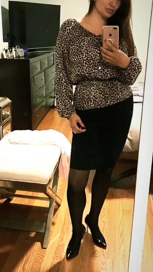 Black opaque pantyhose 🐆