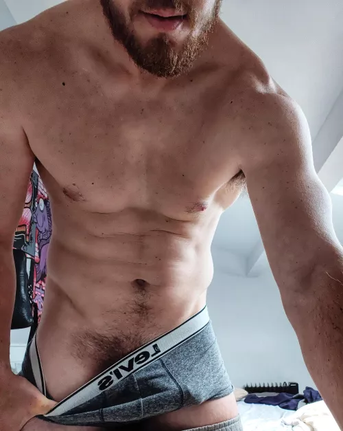 Can Daddy give you a hand?