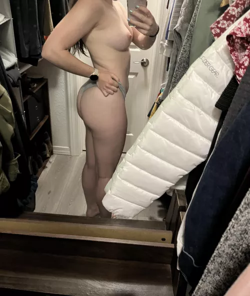 (F) 21 123lbs 5’3