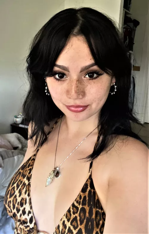 Hope you like 18 year old freckles