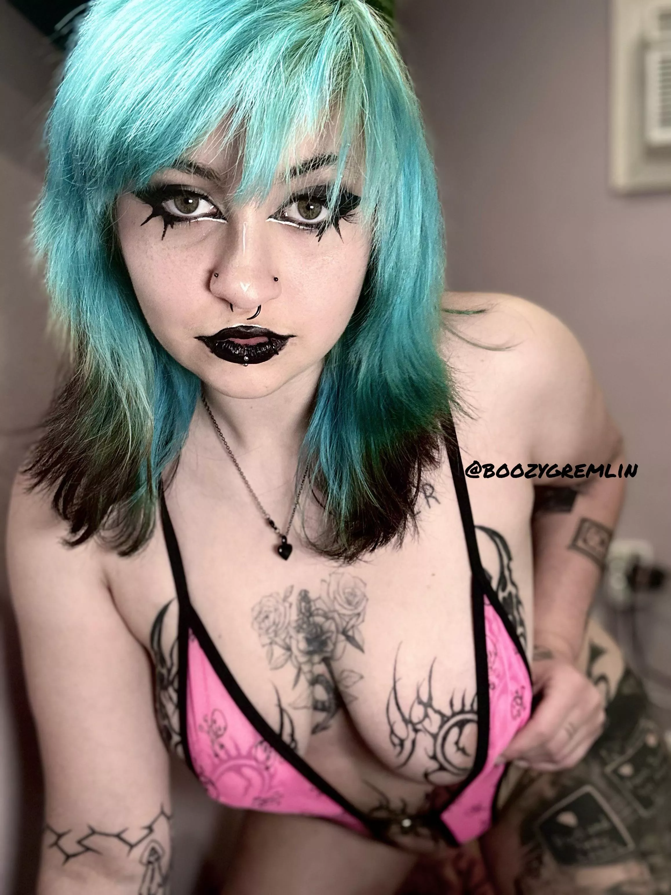 How does pink look on my tits?