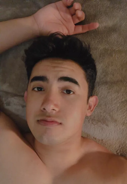 How’s everyone doing? Anyone wanna play Minecraft 😋?