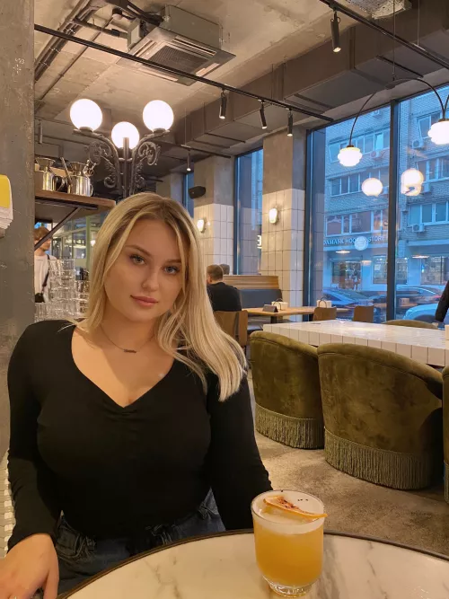 I can be your naughty wife