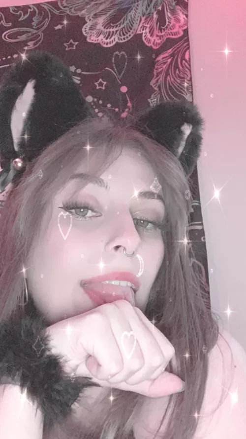 I can be your waifu😽💗