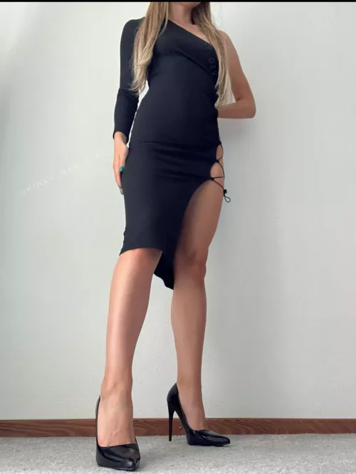 I hope you like my outfit! [F]