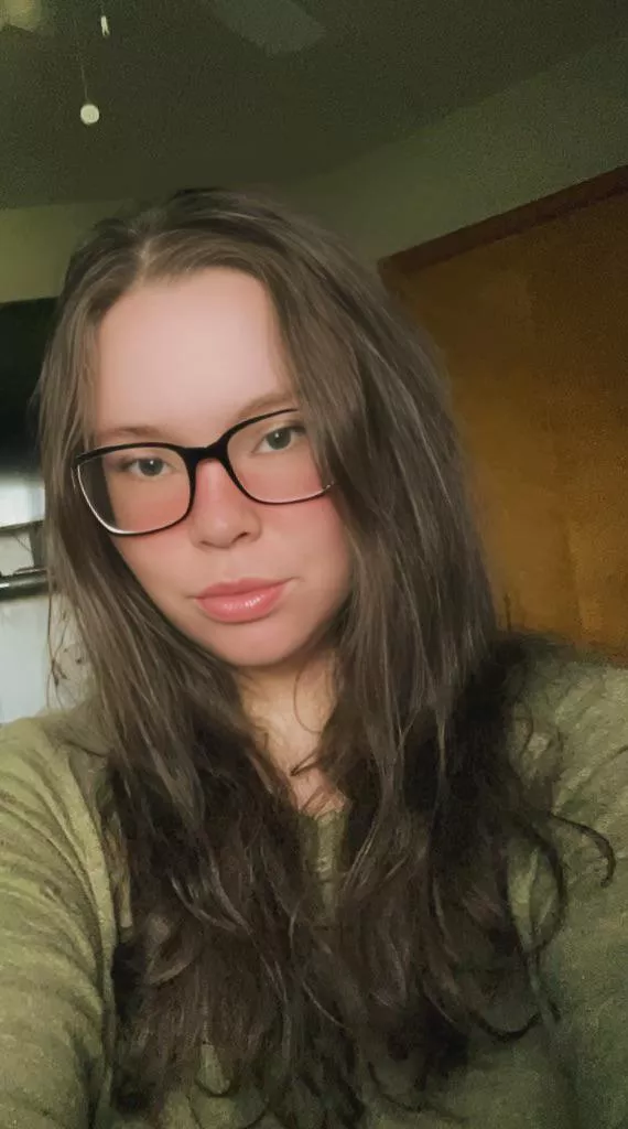 I hope you still think I’m pretty w no make up on 🥰