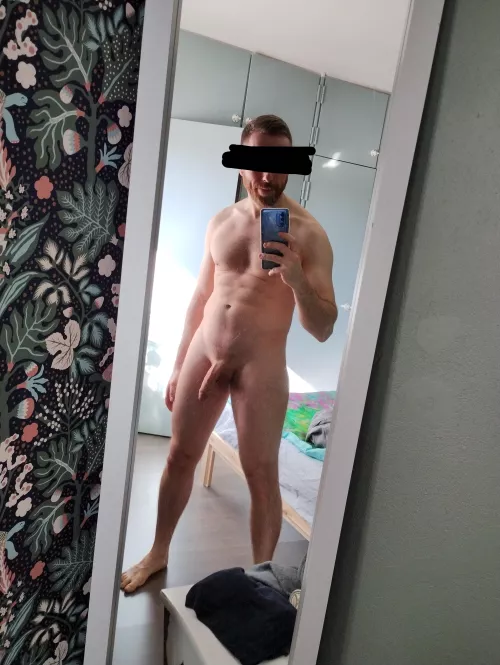I just love being nude [36]