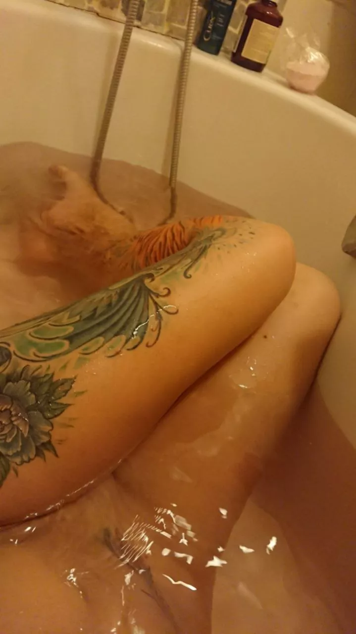 I like to do obscene things in the bathroom :)