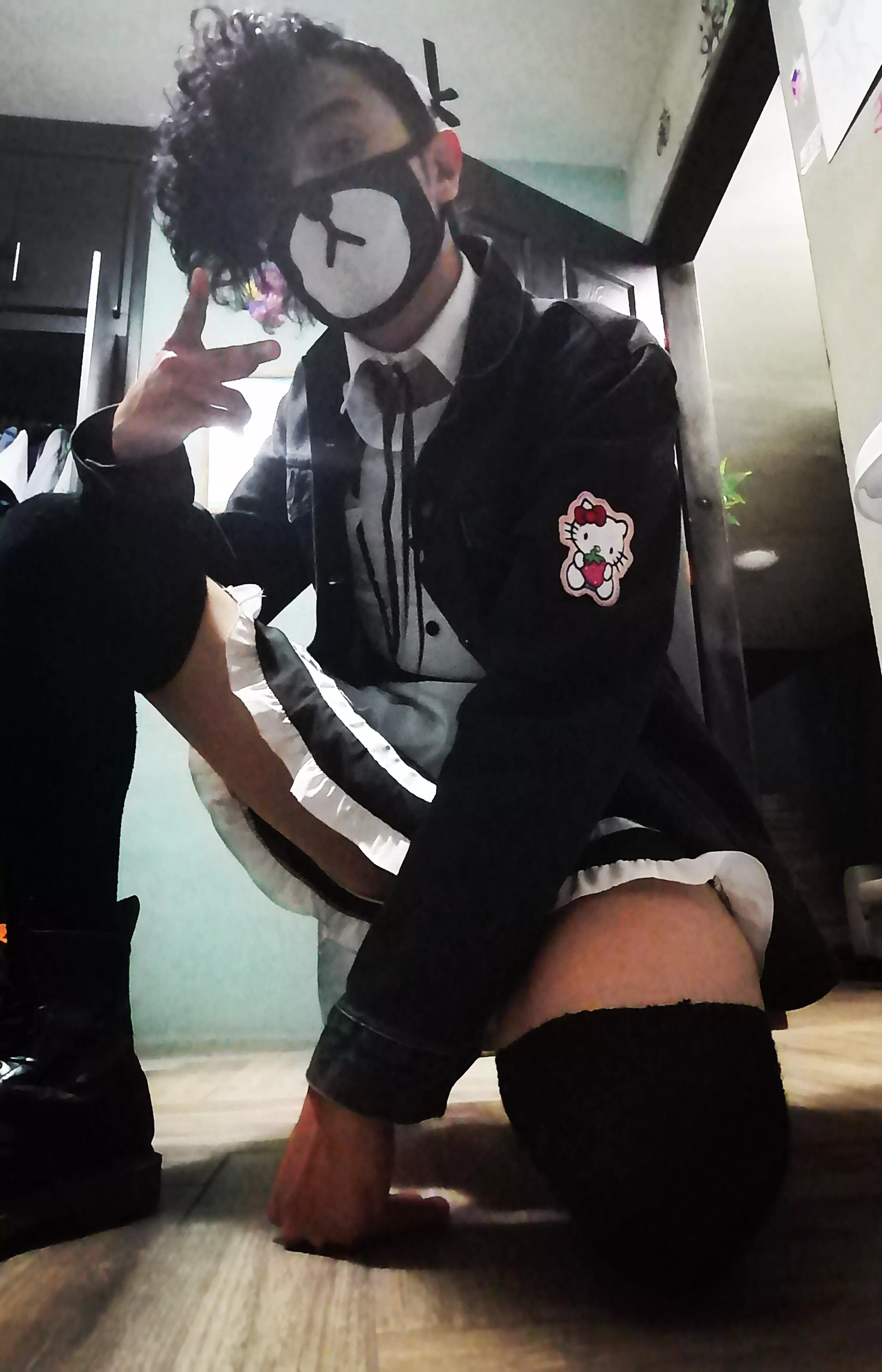 I love My maid outfit ^w^