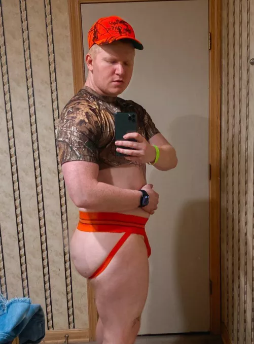 I’m a country ginger that also loves the color orange