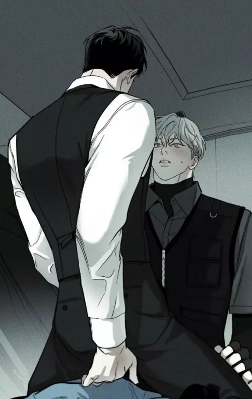 I’m screaming so hard because I thought he was definitely the Seme (He’s tough and the other guy is pretty af) but then he just hopped on him like that!!!AAHHHHHHHHH… Sauce: [The Pizza Delivery Man and The Gold Palace]