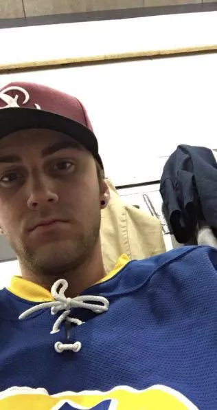 Nothing better than some hockey to start the day! Hope y’all have a good Sunday!