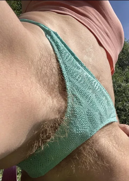 Splaying bush with this garment losing the battle