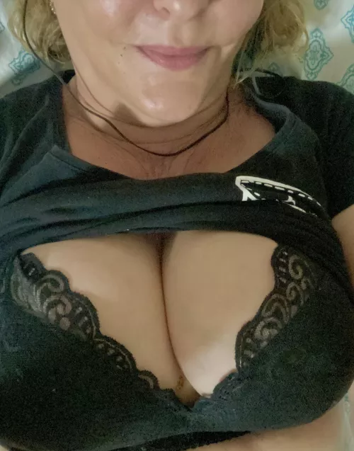 Teacher Tess Tits!