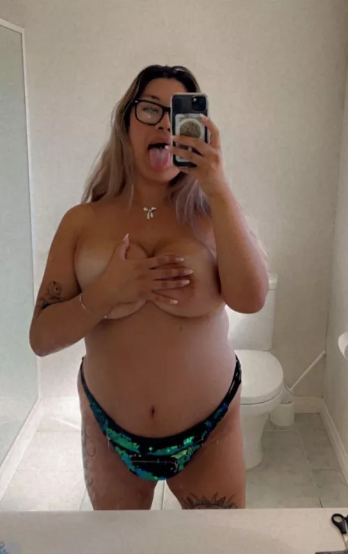 Who wants to be festive besties xx but in NZ haha