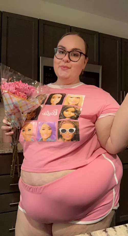 Would you bend me over in the kitchen? 👉🏼👈🏼