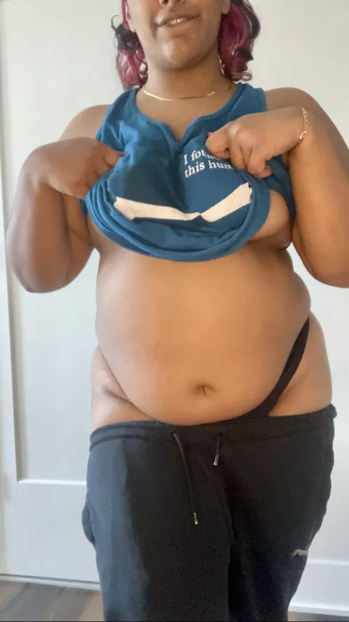 Would you please suck these milkers 😘