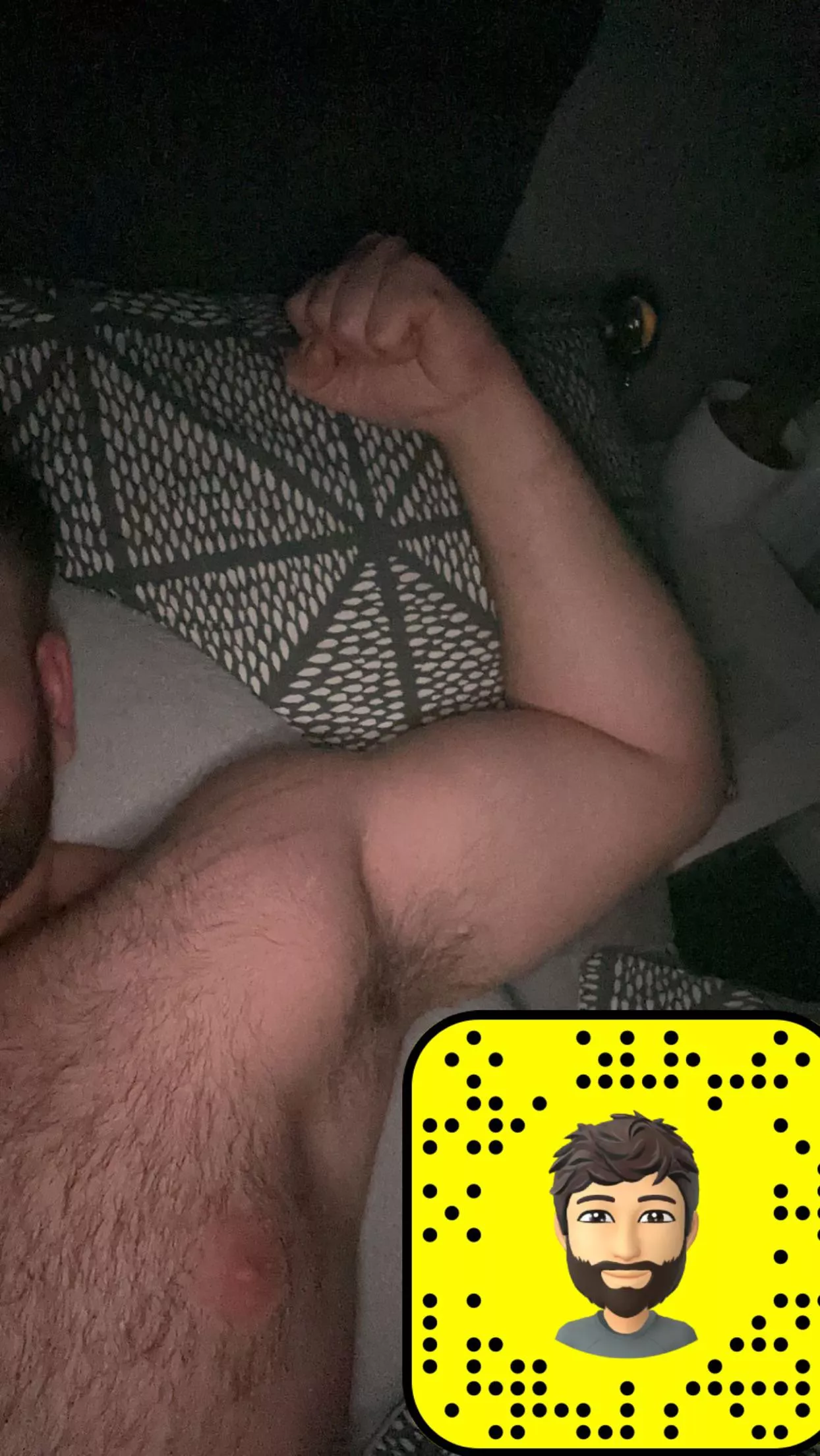 21 UK uncut stocky muscle lad looking to have fun with other hairy guys max_j7777