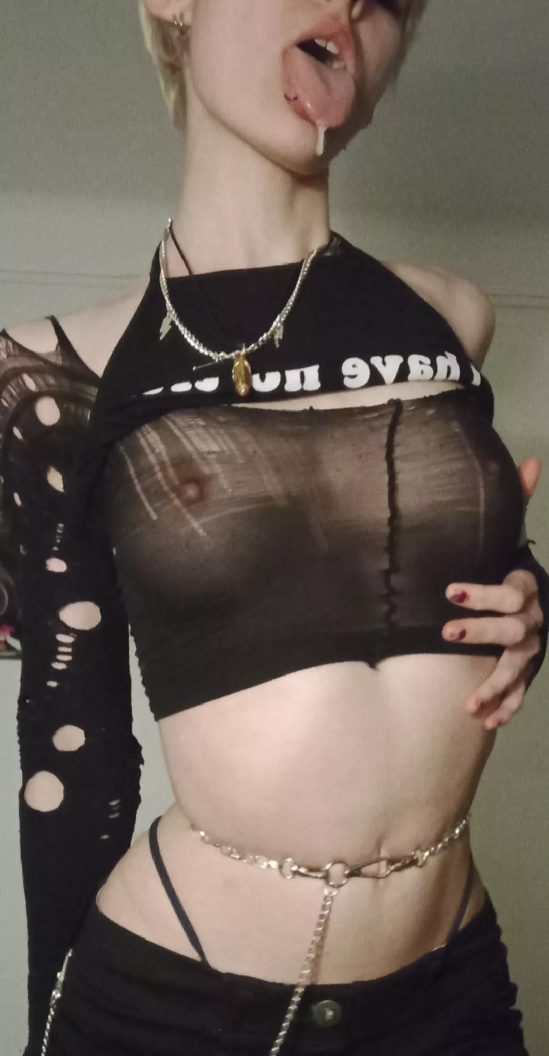 Any subs to lick them ? 👀