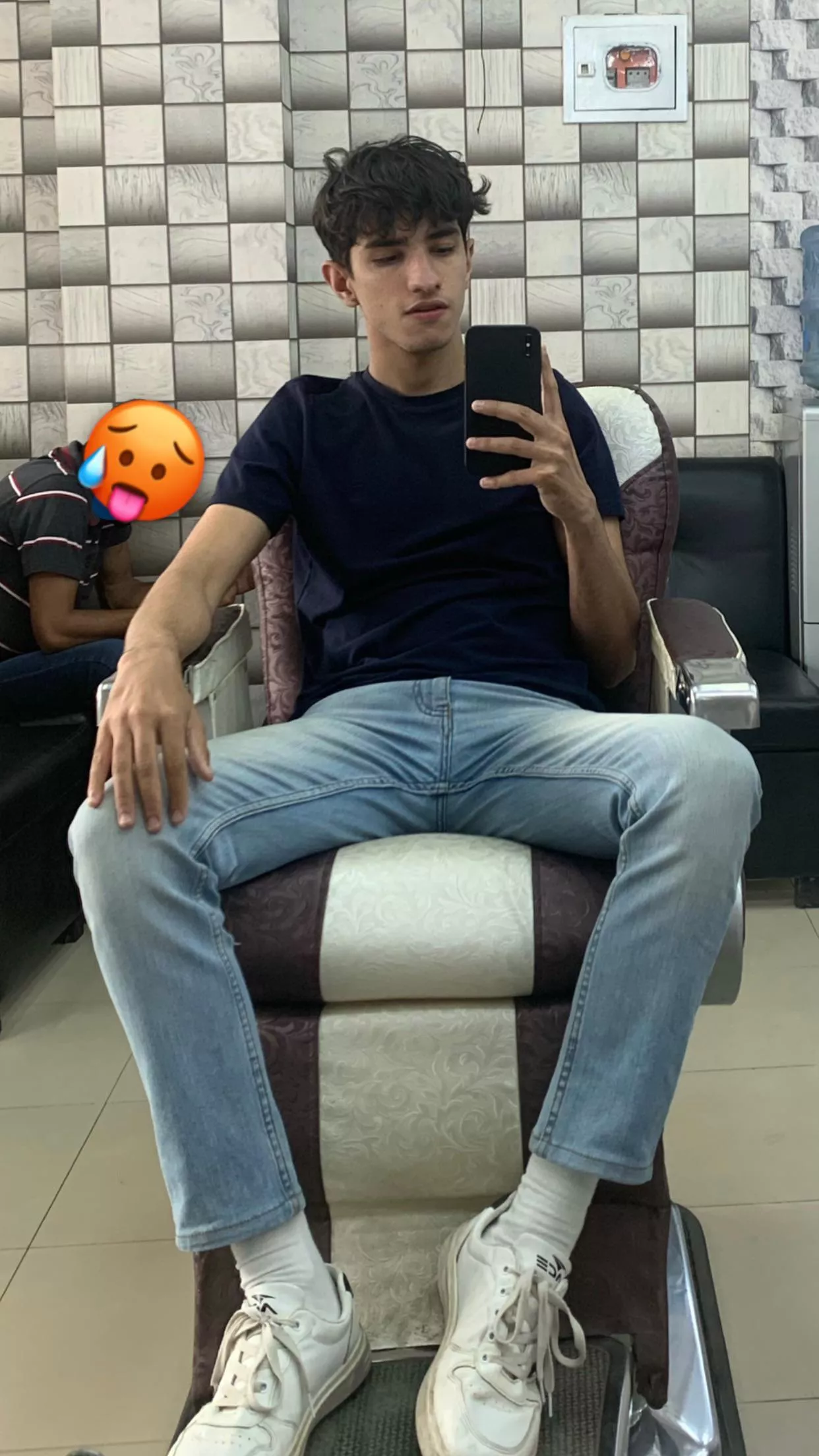 At the barbershop 💇