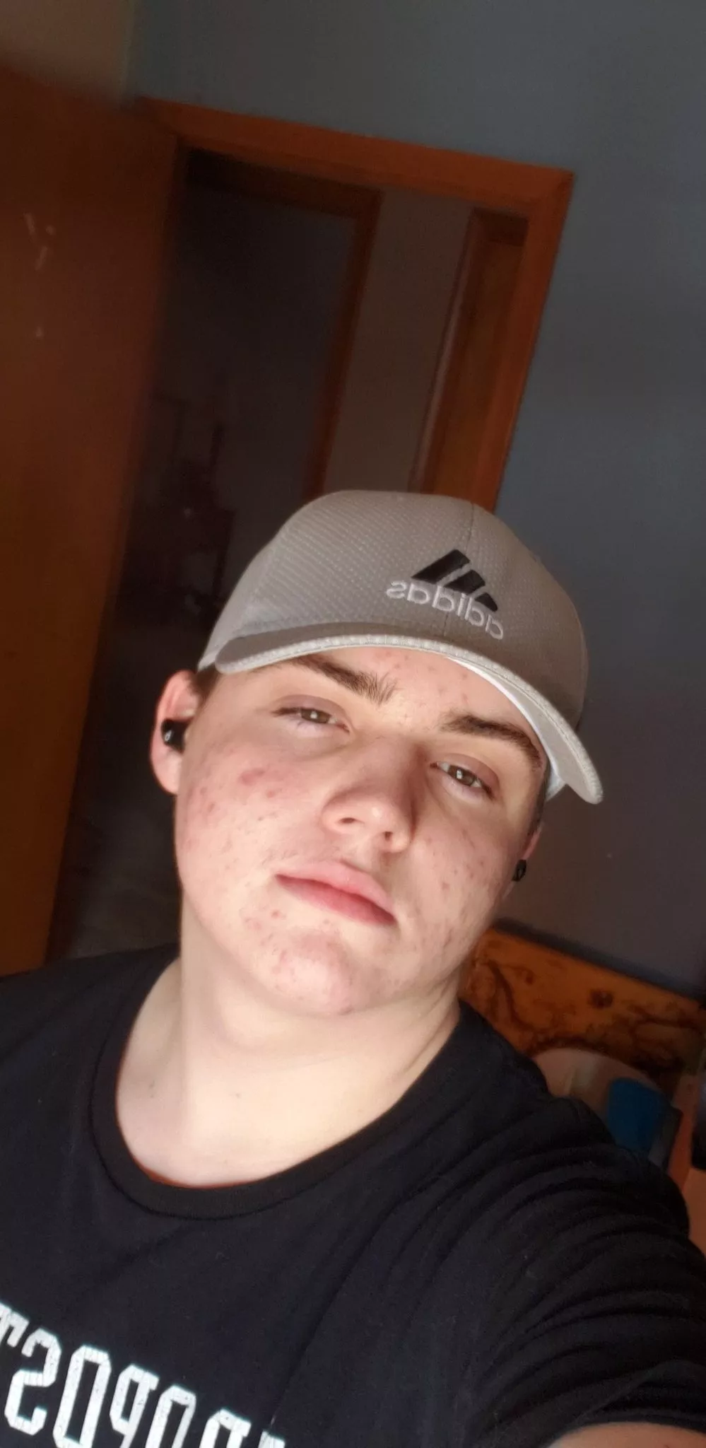 Boy for dad dm to talk