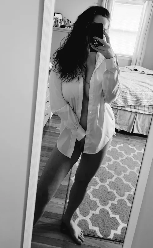 🖤🤍 b&w mirror selfie