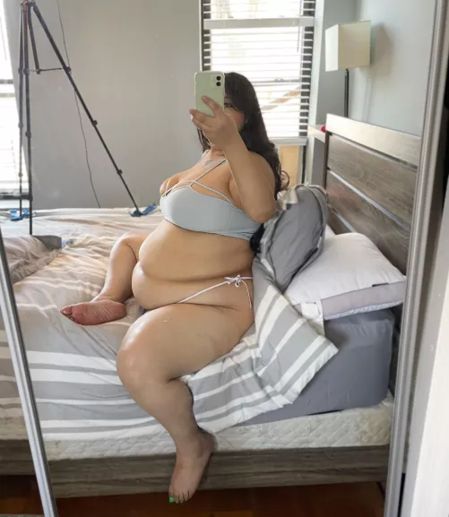 Can you rub and play with my stuffed belly please ?