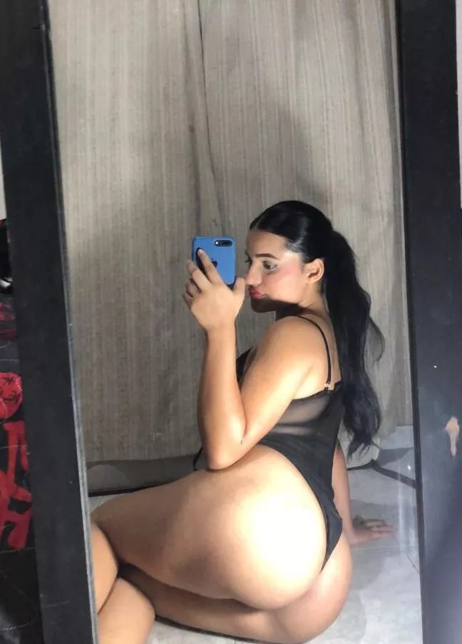 Give me every inch daddy 👅