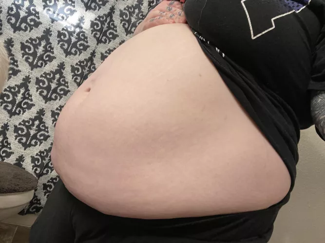 Guess who weighs 259lbs 🥵