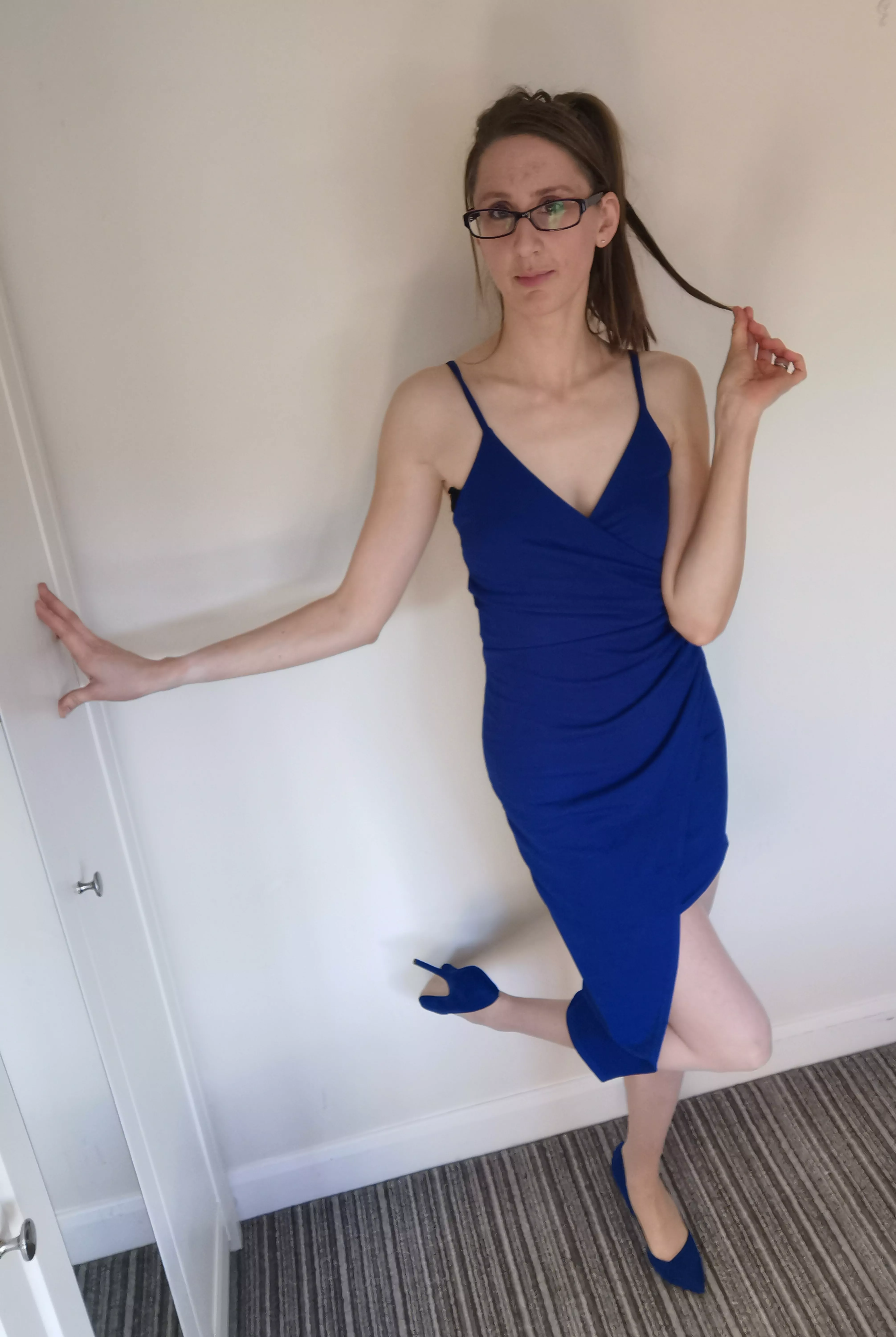 Had to share a photo o[f] me in this cute dress!