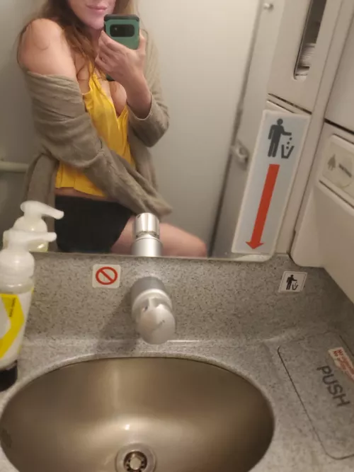 Having fun on my flight!